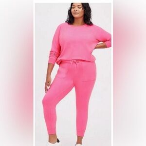 Torrid Neon Pink Sweatpants/shirt